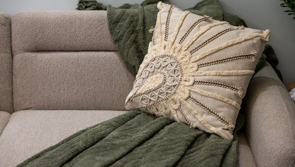 Throw Pillow Styling Tips That Instantly Upgrade Your Sofa