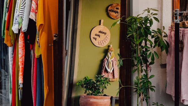 Thrift Store Finds That Make Amazing Home Décor
