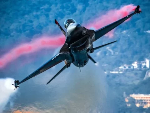 Comparing 4th vs. 5th Generation Fighter Jets