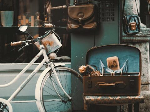 Mixing Old and New Décor for Timeless Style