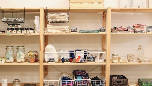 Smart Décor Solutions for Clutter-Free Living