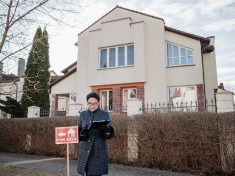 Real Estate Lawyers for Buyers, Sellers & Investors