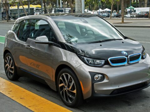 The New Era of Electric Mobility: The Arrival of the BMW iX3 with 500 Miles of Range