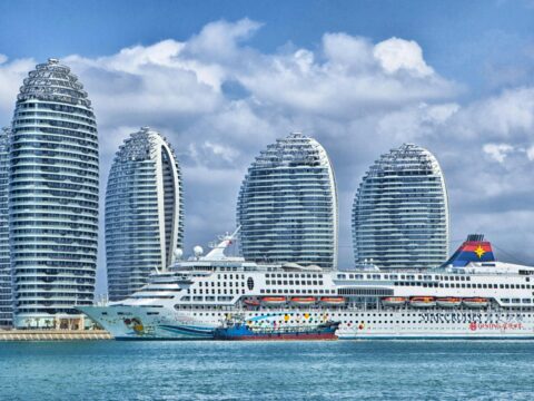 integrating Astronomical Technology into Luxury Cruise Design